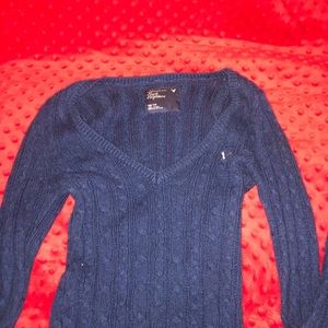 American eagle blue sweater